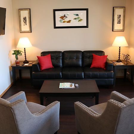 Autumn Leaf Suites แอร์เวย์ไฮส์ ภายนอก รูปภาพ
