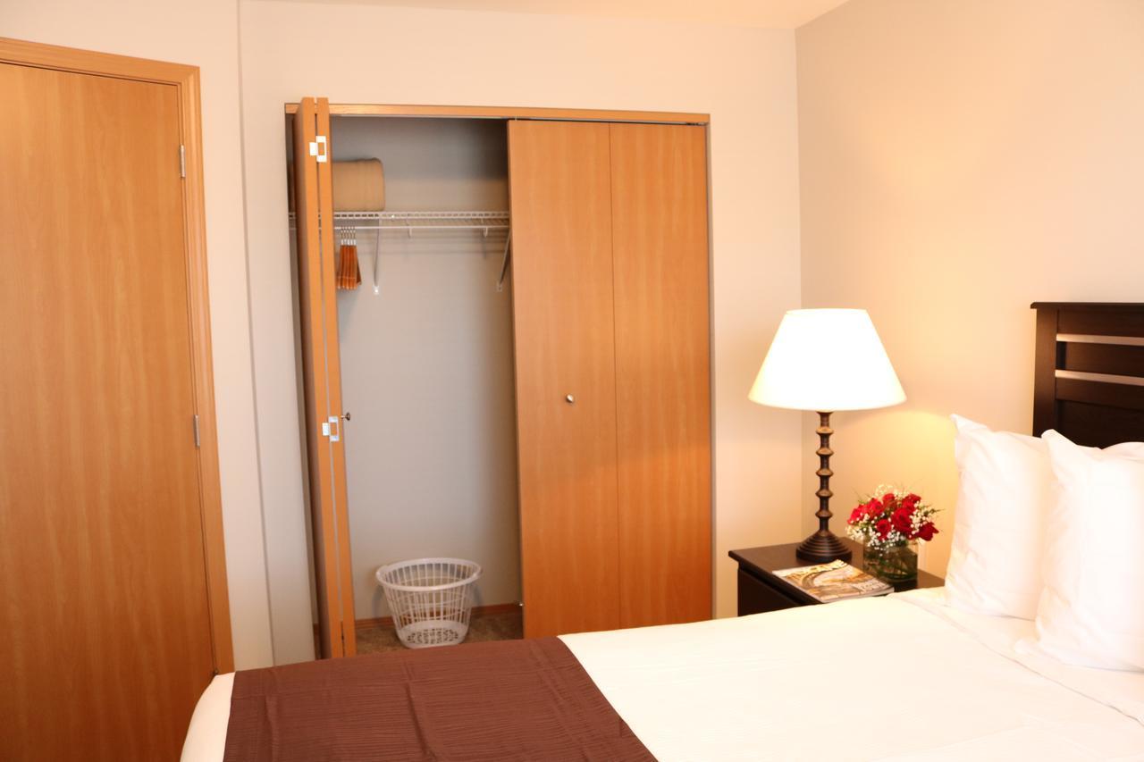 Autumn Leaf Suites แอร์เวย์ไฮส์ ภายนอก รูปภาพ